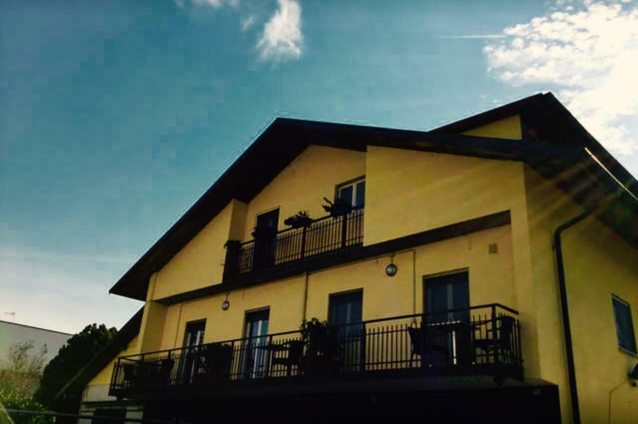 Casa Vacanze Del Turista Pavía Exterior foto
